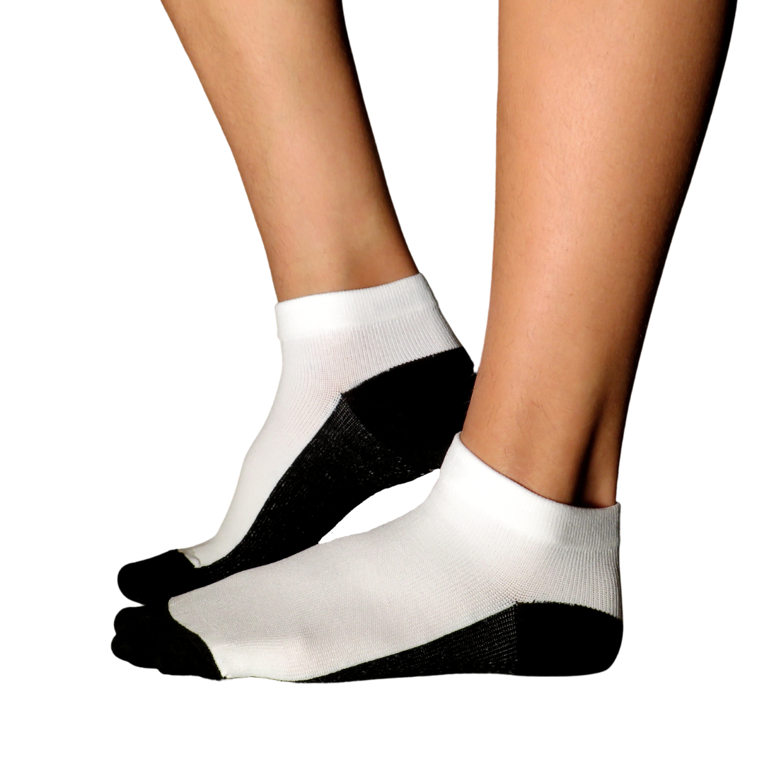 YoU® White & Black Sole Ankle Socks• 20-30 mmHg